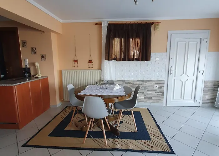 Xrisa's House شقة *